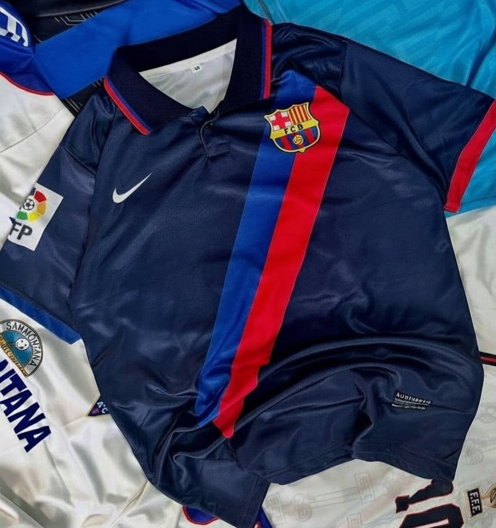 Barcelona 2002/2003 Collar Away Jersey - Ronaldinho