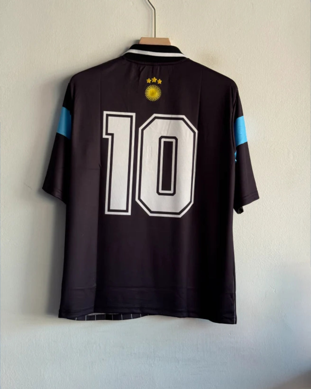 ARGENTINA LA-ALBICELESTE 10 BLACK KIT FIVESLEEVE POLO EMBROIDERY PREMIUM