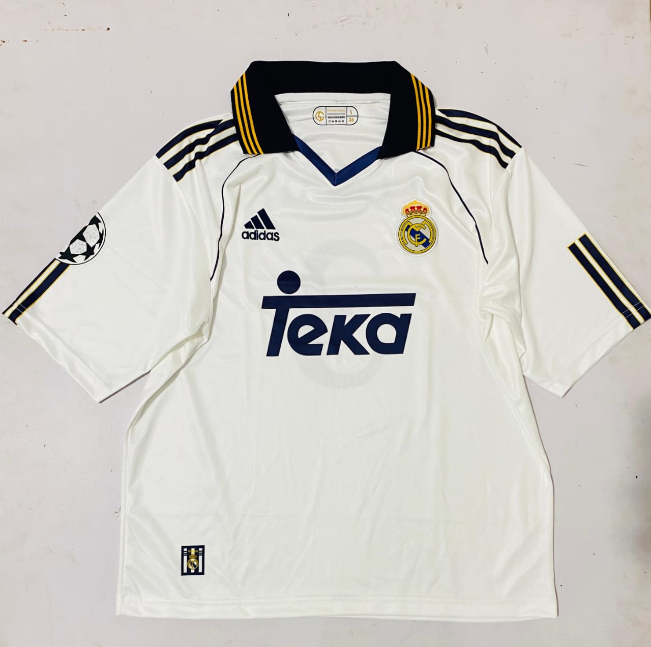 Real Madrid 1998/2000 Five Sleeve Collar Embroidery Home Jersey R.Carlos