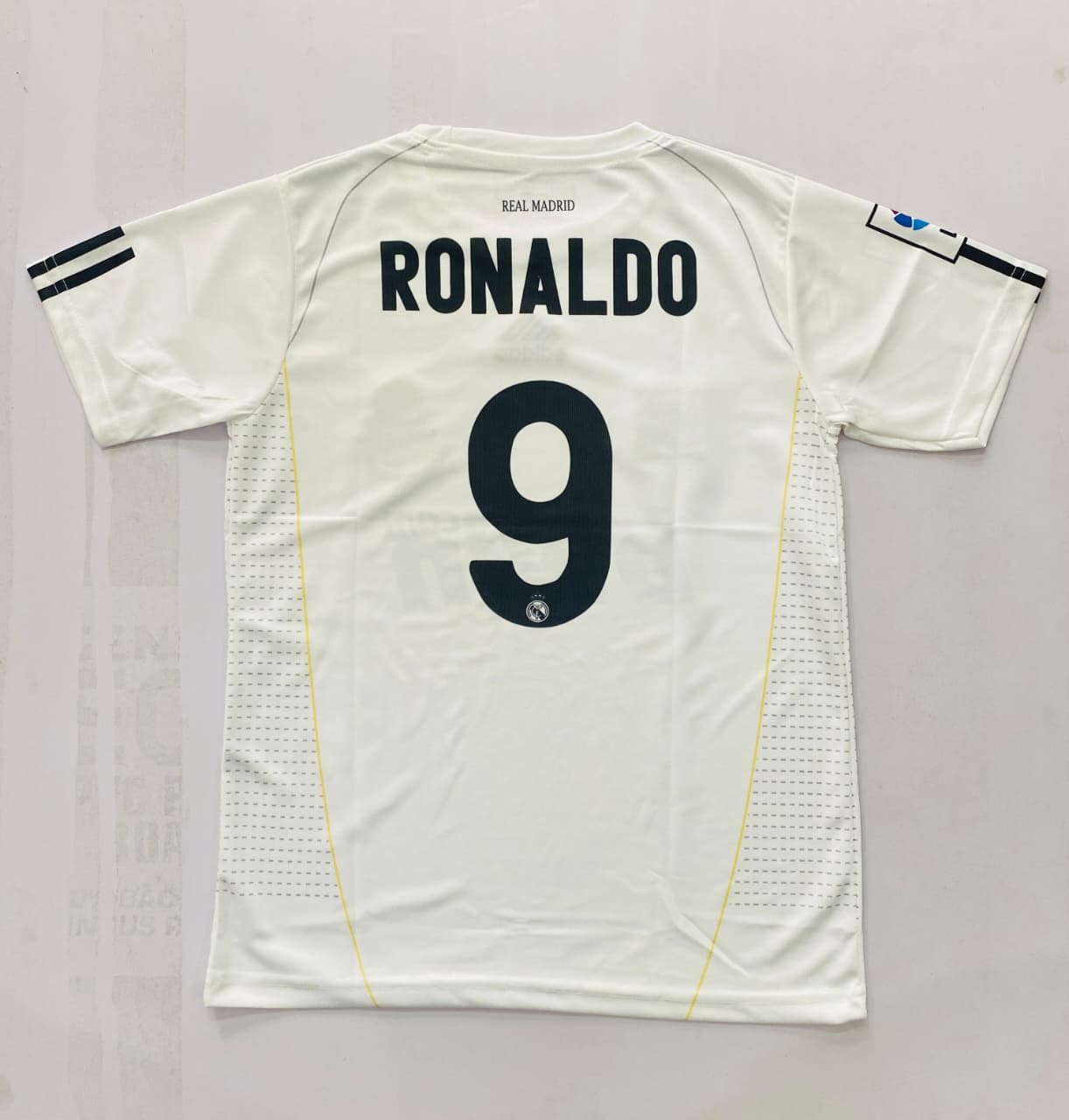 Real Madrid 2009/2010 Home Jersey Embroidery