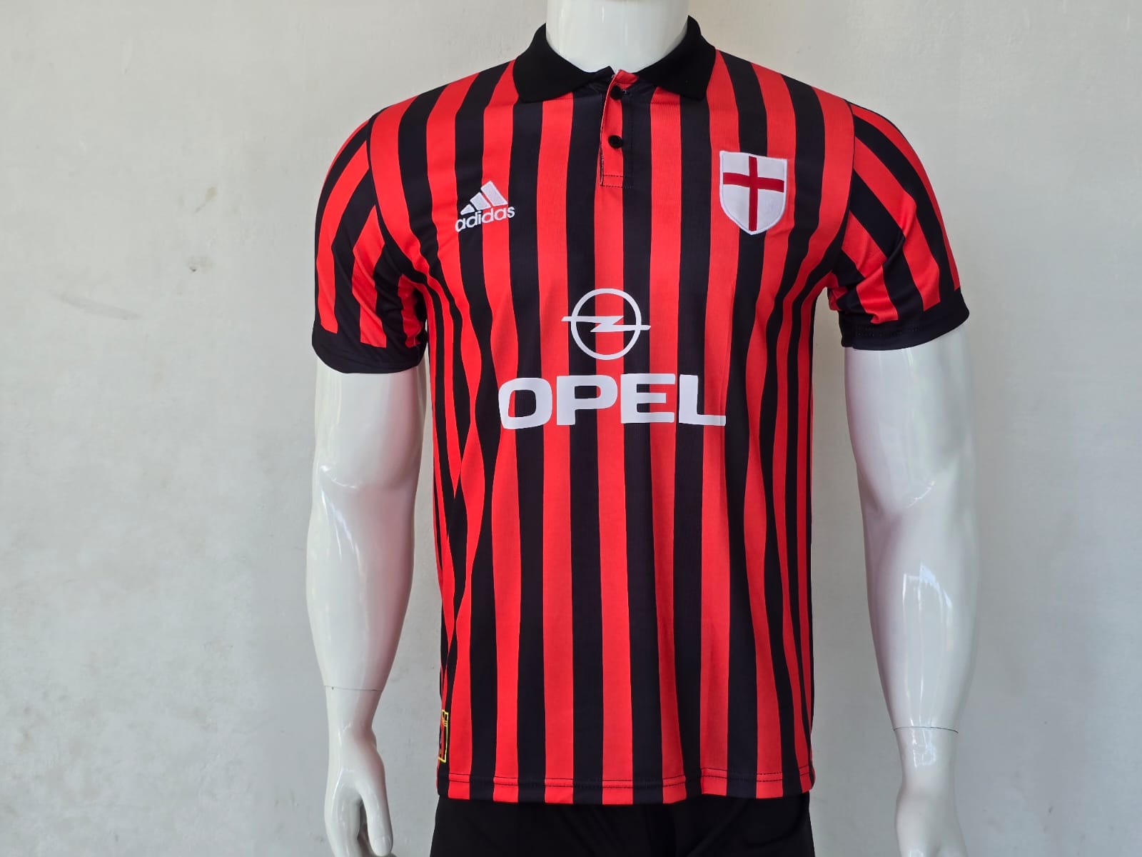 AC MILAN 1999/2000 COLLAR EMBROIDERY HOME JERSEY