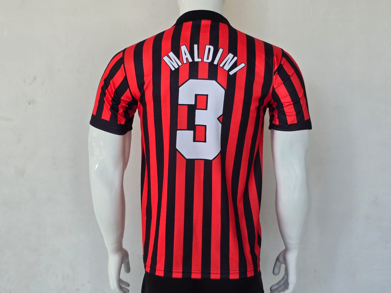 AC MILAN 1999/2000 COLLAR EMBROIDERY HOME JERSEY