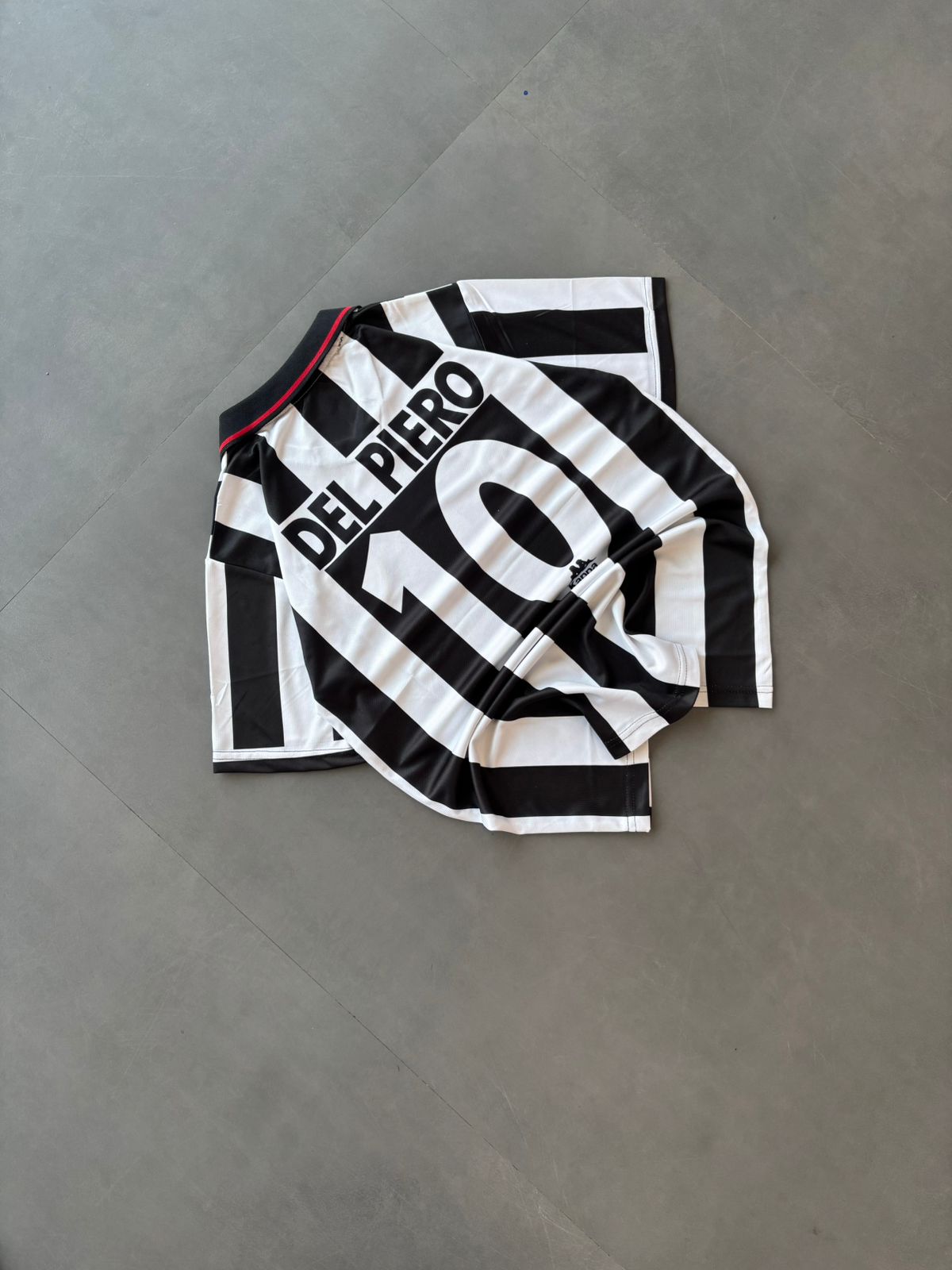 JUVENTUS 1995/1997 COLLAR EMBROIDERY HOME JERSEY DEL PIERO