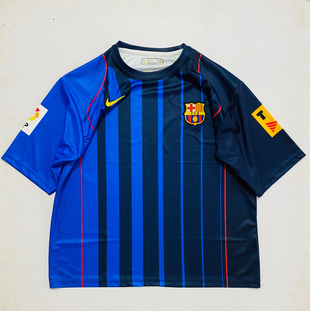 FC BARCELONA 2004 - 2005 FIVE SLEEVE EMBROIDERY AWAY JERSEY