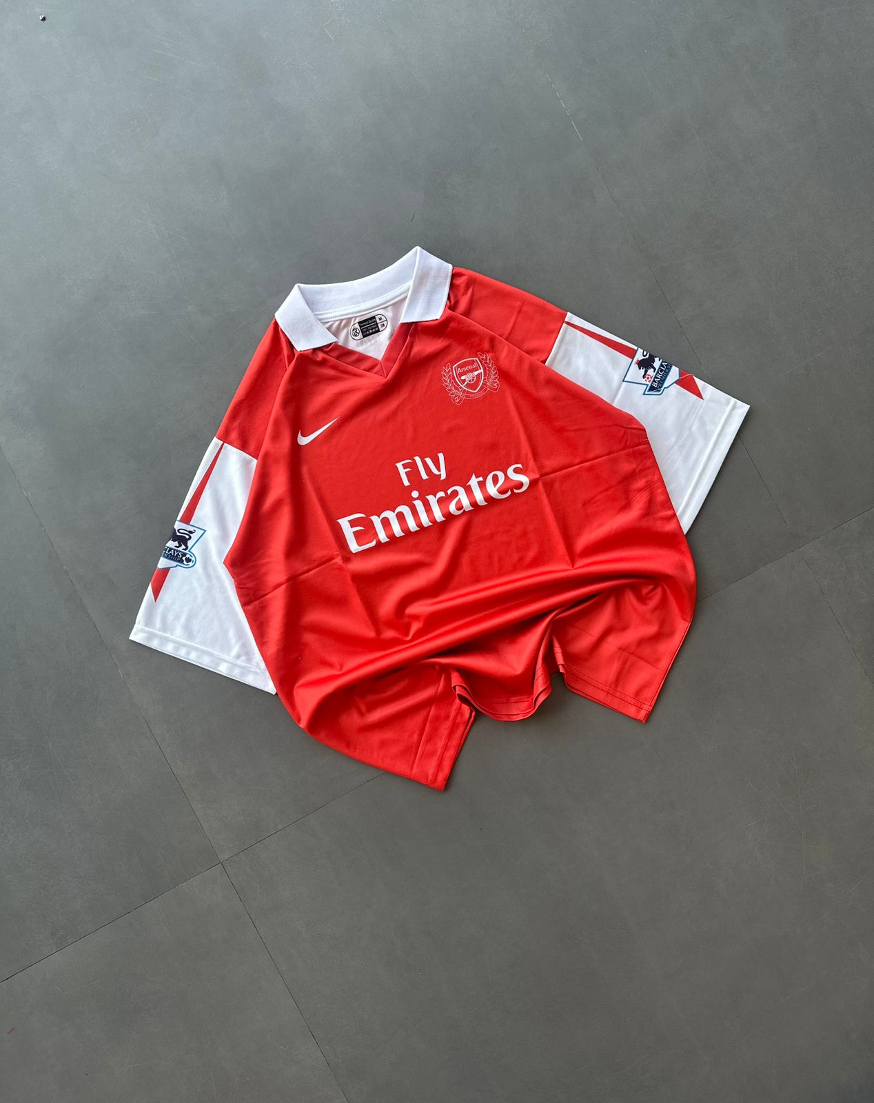 ARSENAL 2006 - 2008 COLLAR FIVE SLEEVE HOME JERSEY HENRY