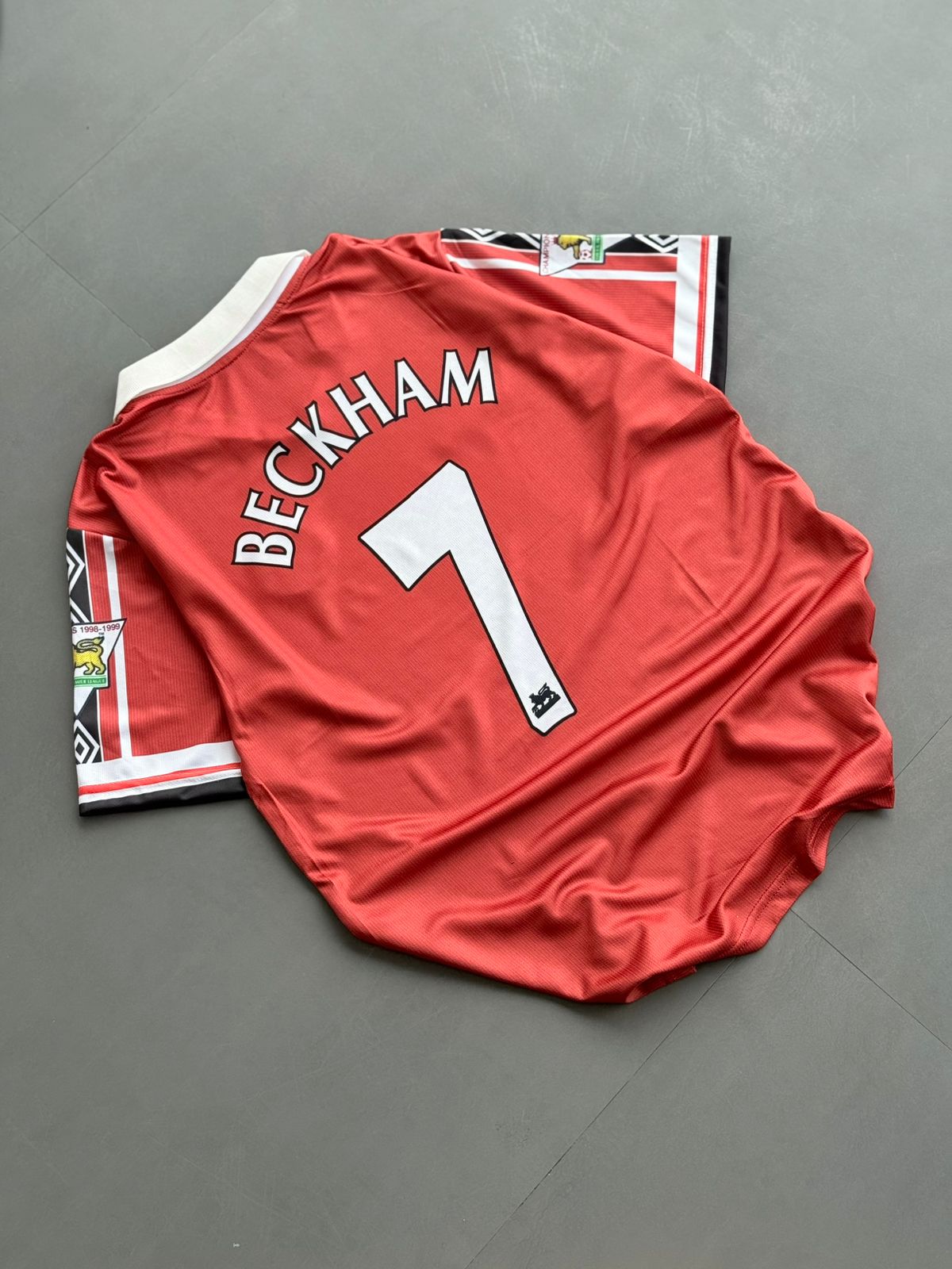 MANCHESTER UNITED 1990 - 1992 HOME JERSEYS COLLAR PREMIUM EMBROIDERY BECKHAM