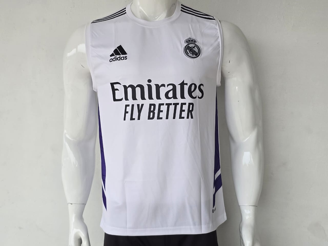REAL MADRID SLEEVELESS JERSEY EMBROIDERY