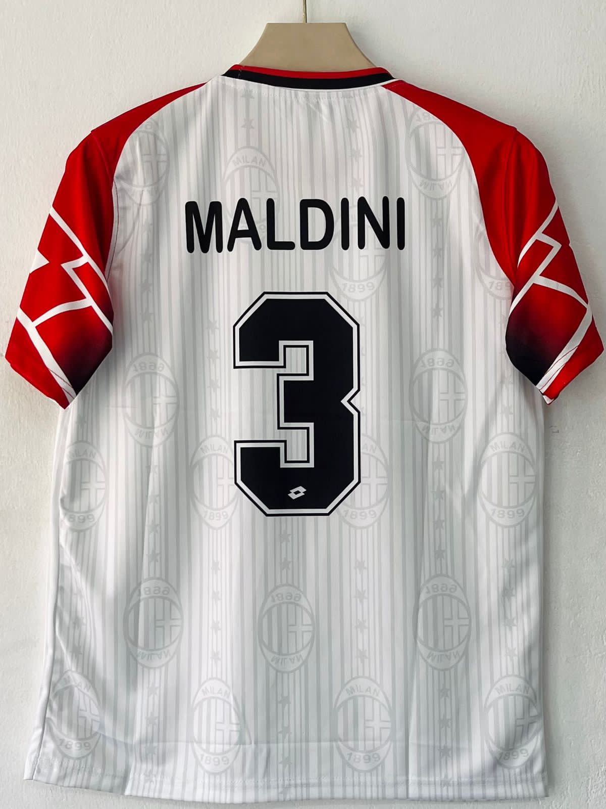 AC Milan 1997/1998 Home Jersey Maldini